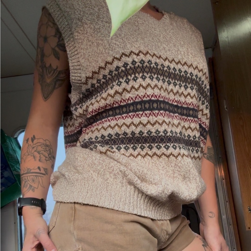 Roundtree & Yorke Beige Knit Sweater